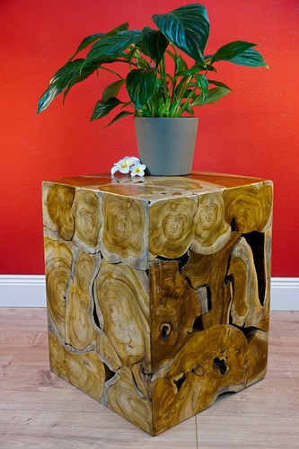 Kinaree side table teak root - side,